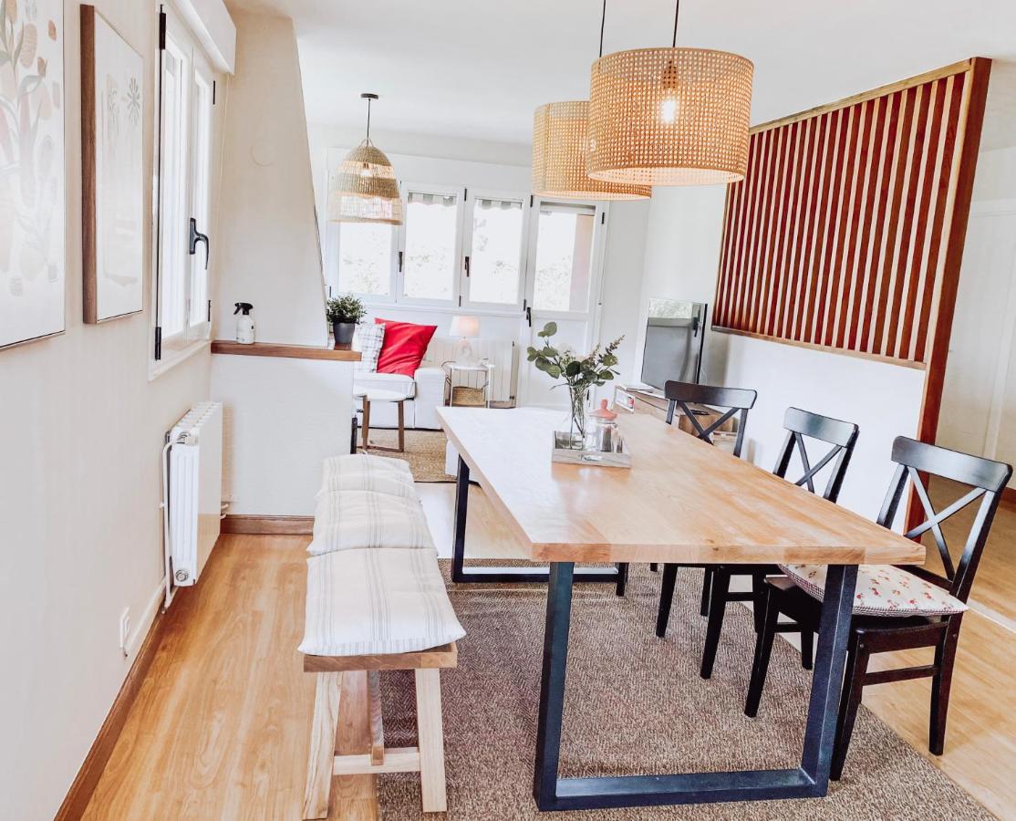Hostal Bella Kalma, acogedora casa con parking, jardin y wifi Llanes Exterior foto